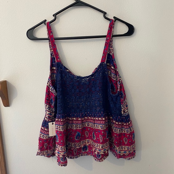 Cropped Tank - Picture 4 of 4